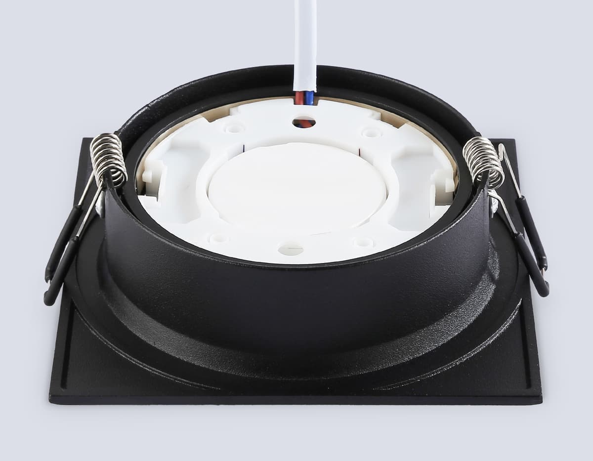 TN52233 BK черный IP20 GX53 110*110*44