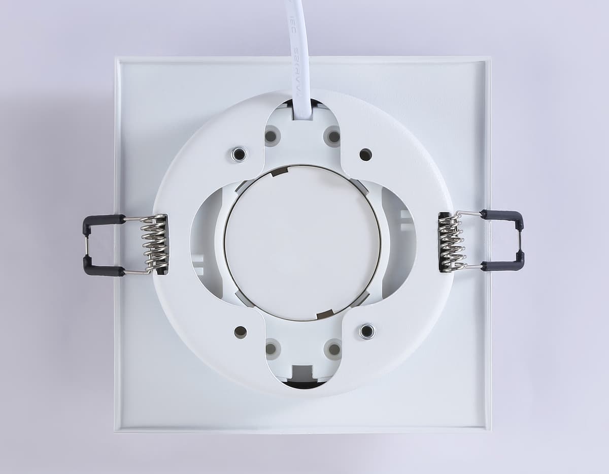 TN5229 WH белый GX53 110*110*35