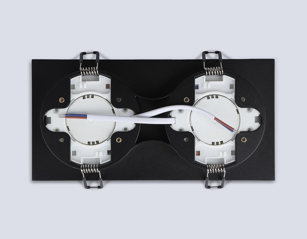 TN6712/2 BK черный IP44 GX53/2 max 15W 210*105*45