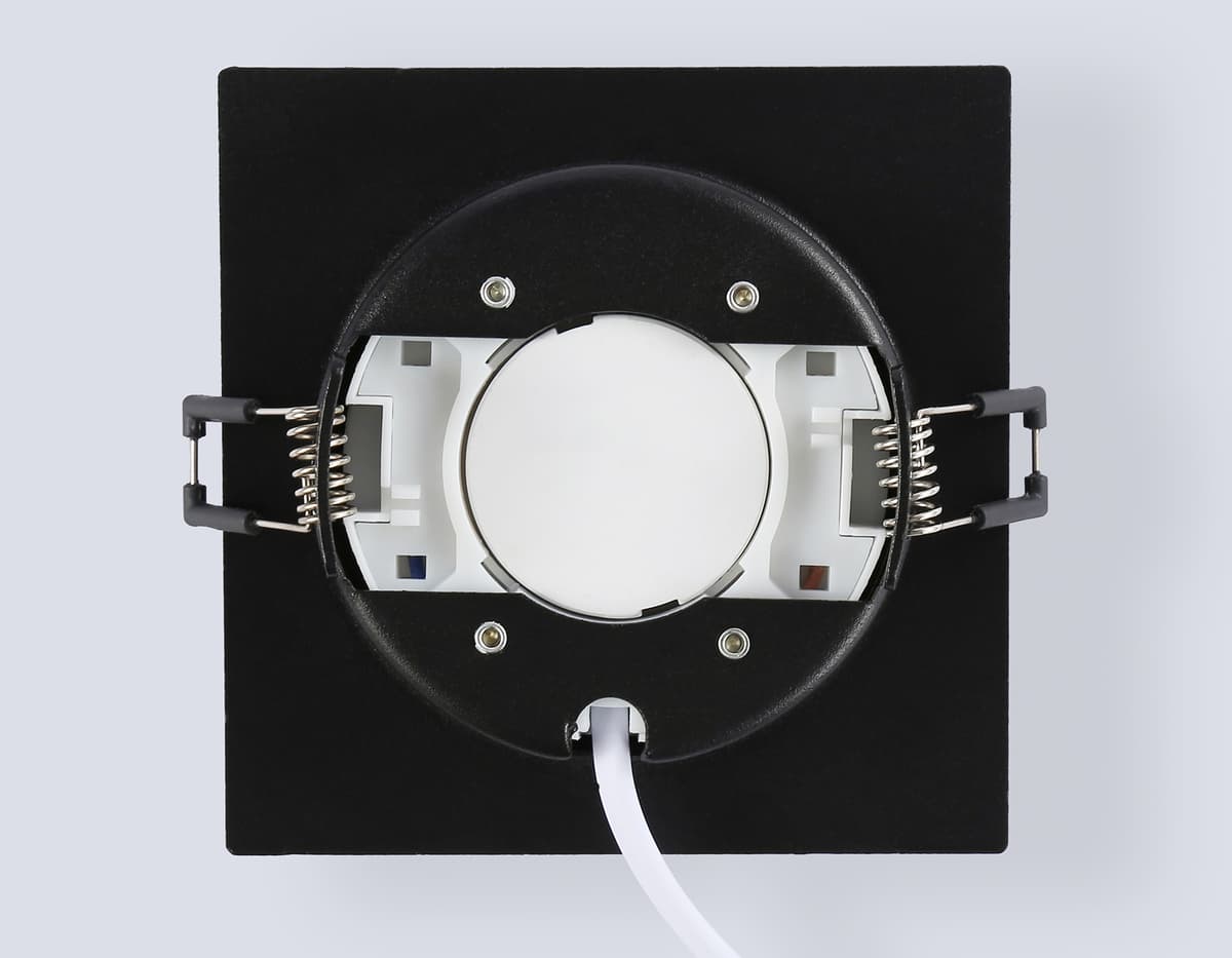 TN6739 BK черный IP44 GX53 110*110*57