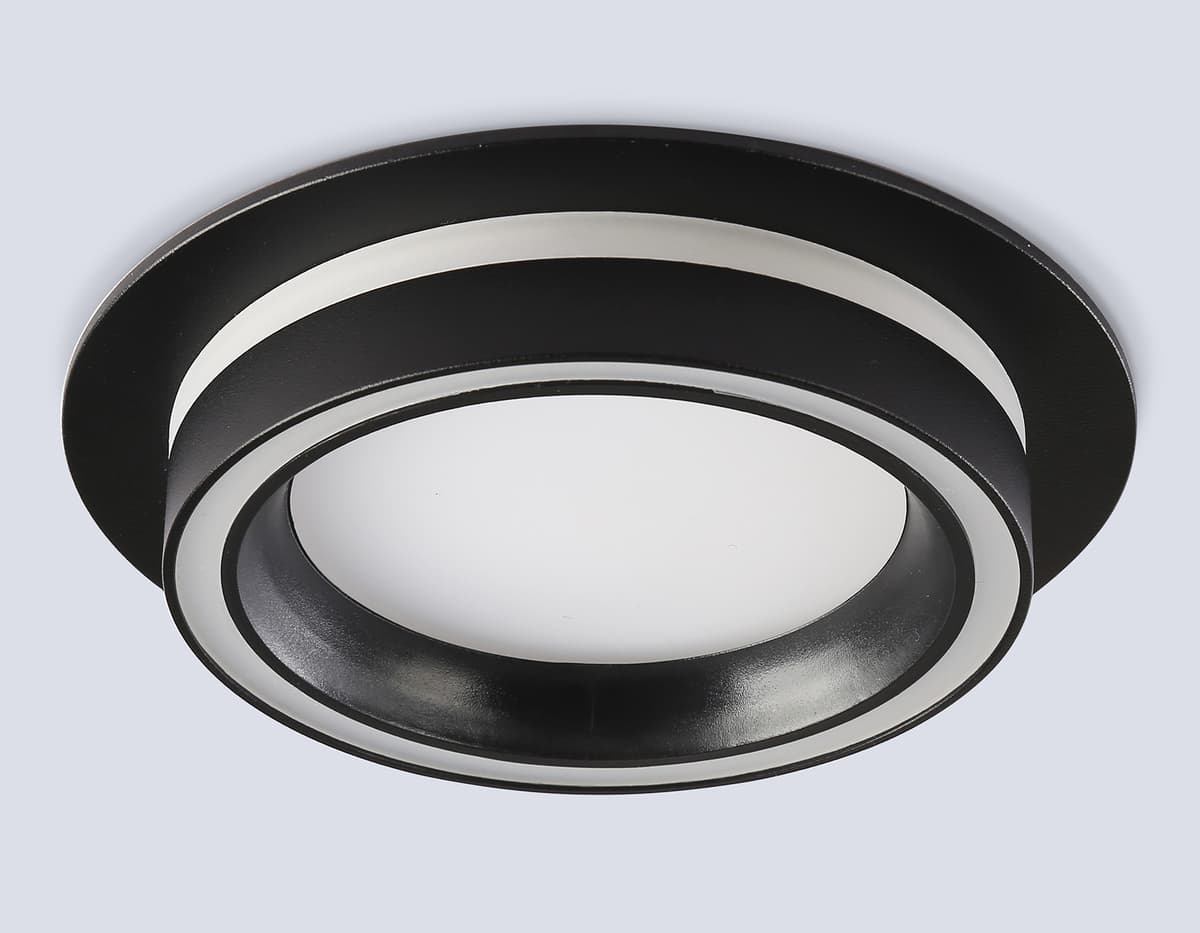 TU5210 BK черный IP20 GX70 D150*52