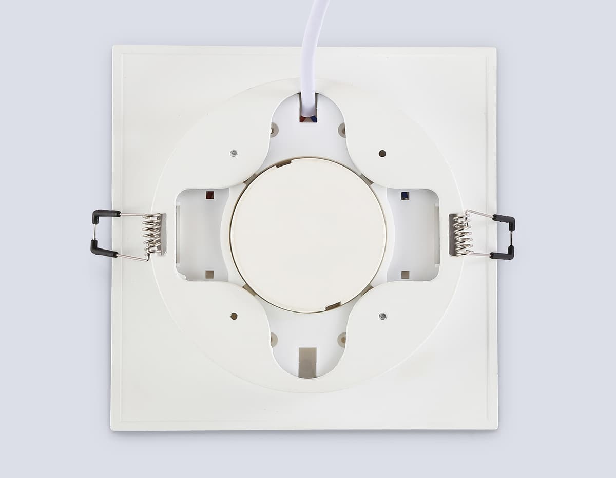 TU5220 WH белый IP20 GX70 D150*150*52