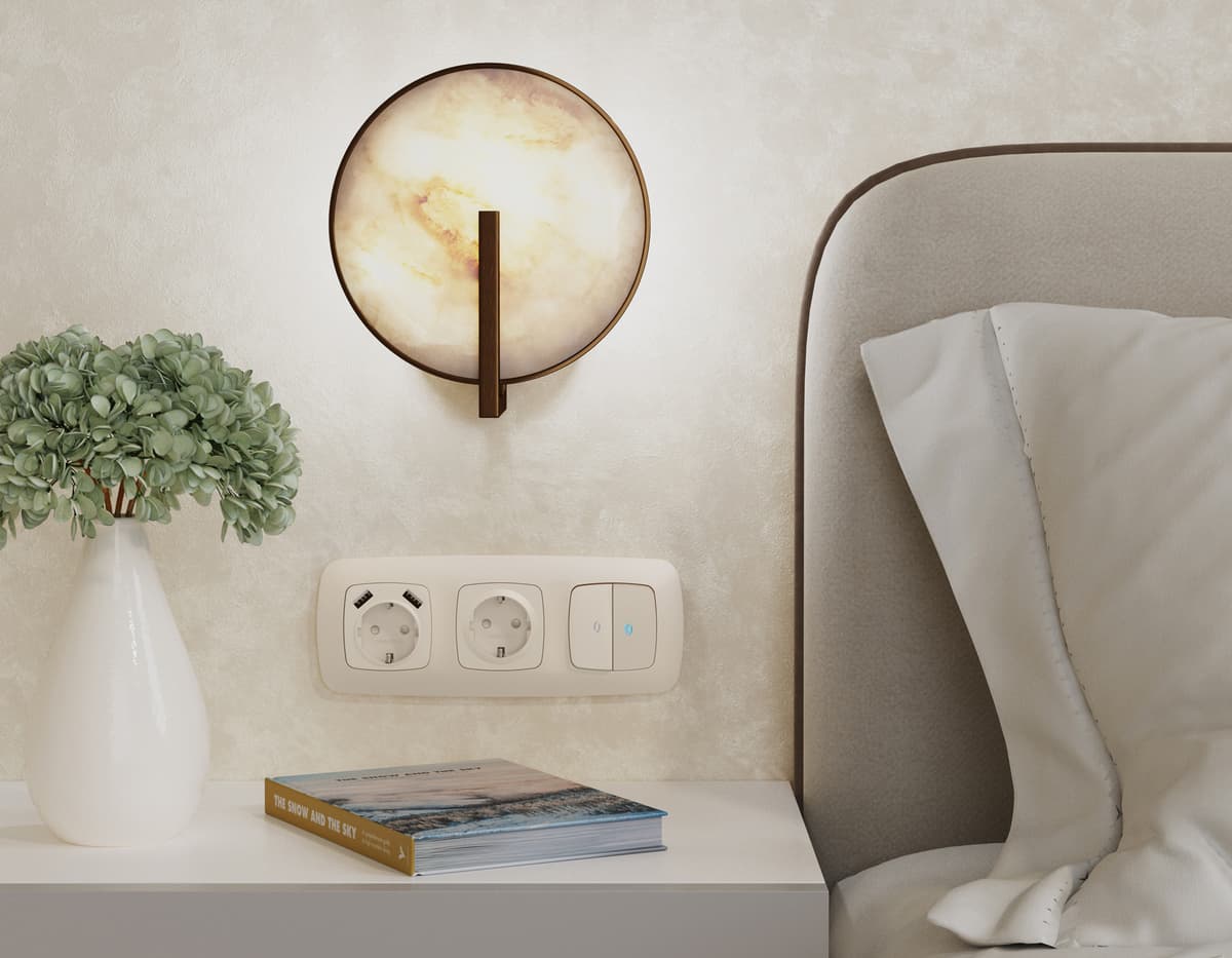 Комплект механизма 2-кл проходного выключателя с подсветкой 10000K OMEGA Бежевый матовый QUANT (OP3240, VM120, G29B)