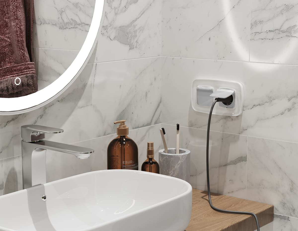 Комплект механизма электрической розетки OMEGA Серебро глянец с/з с шторками и крышкой IP44 QUANT (OP4080, VM141)