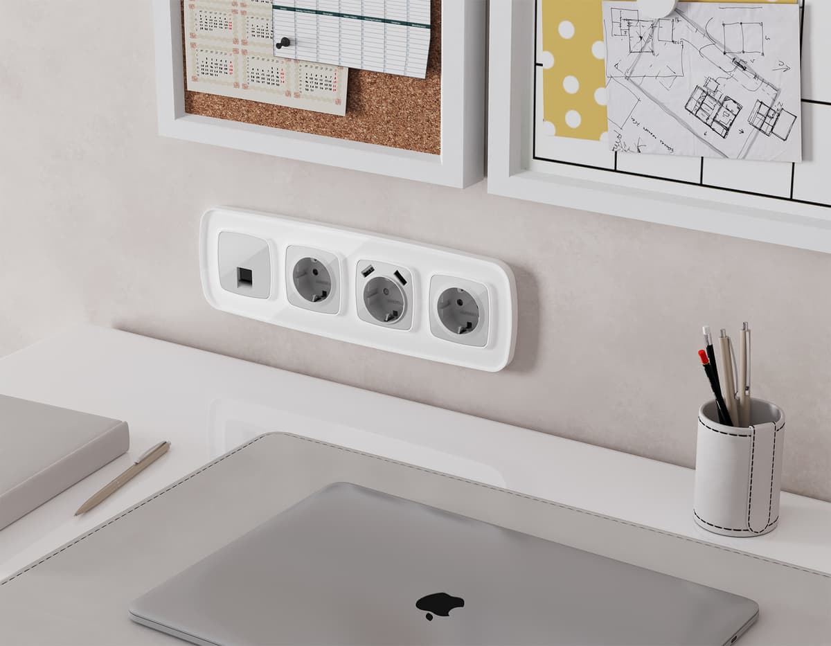 Комплект механизма электрической розетки OMEGA Серебро глянец 2USB A+A 18W (быстрая зарядка) с/з QUANT (OP4090, VM155)